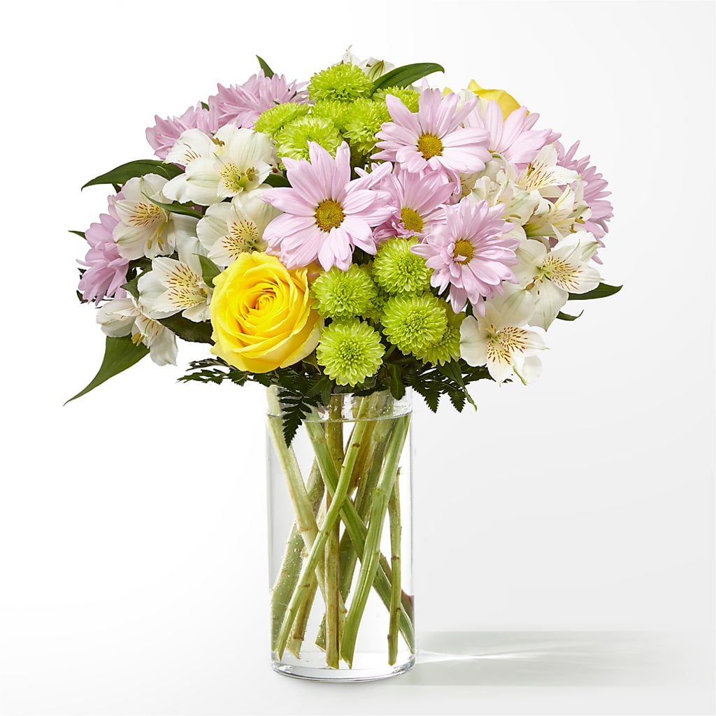 Sweet Spring Delight Bouquet – Rhodes Family Price Chopper, Branson MO
