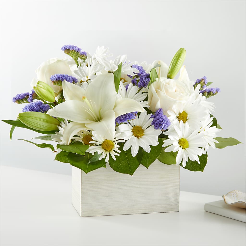Beyond Blue Box Bouquet – Rhodes Family Price Chopper, Branson MO