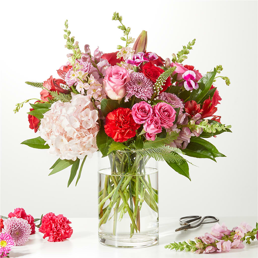 Swooning Over You - A Luxury Florist Original – Rhodes Family Price Chopper, Branson MO
