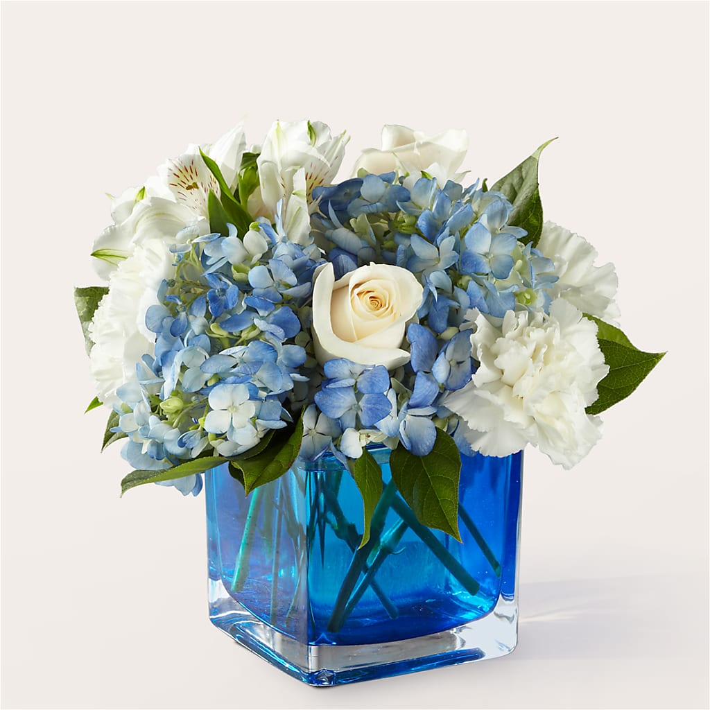 Soothing Waters Bouquet – Rhodes Family Price Chopper, Branson MO