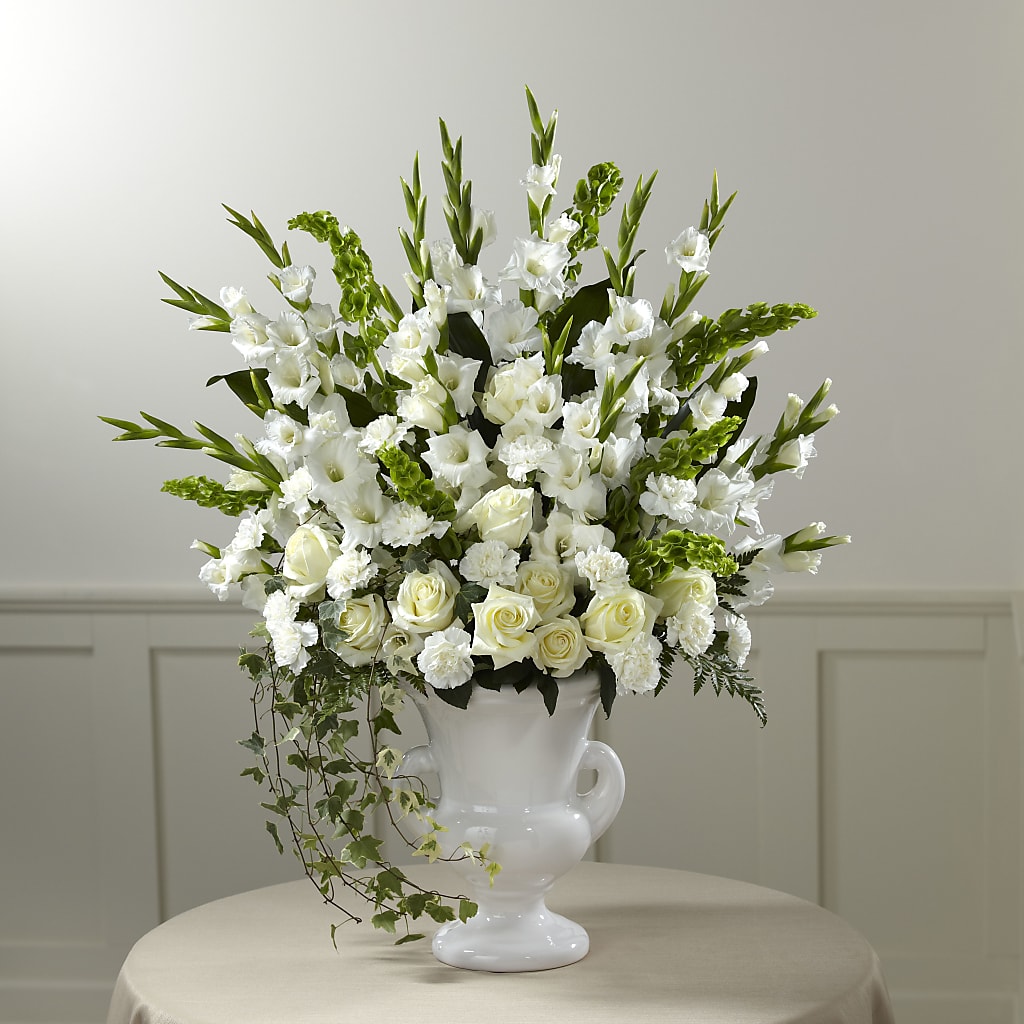 Fond Reflections Arrangement – Rhodes Family Price Chopper, Branson MO