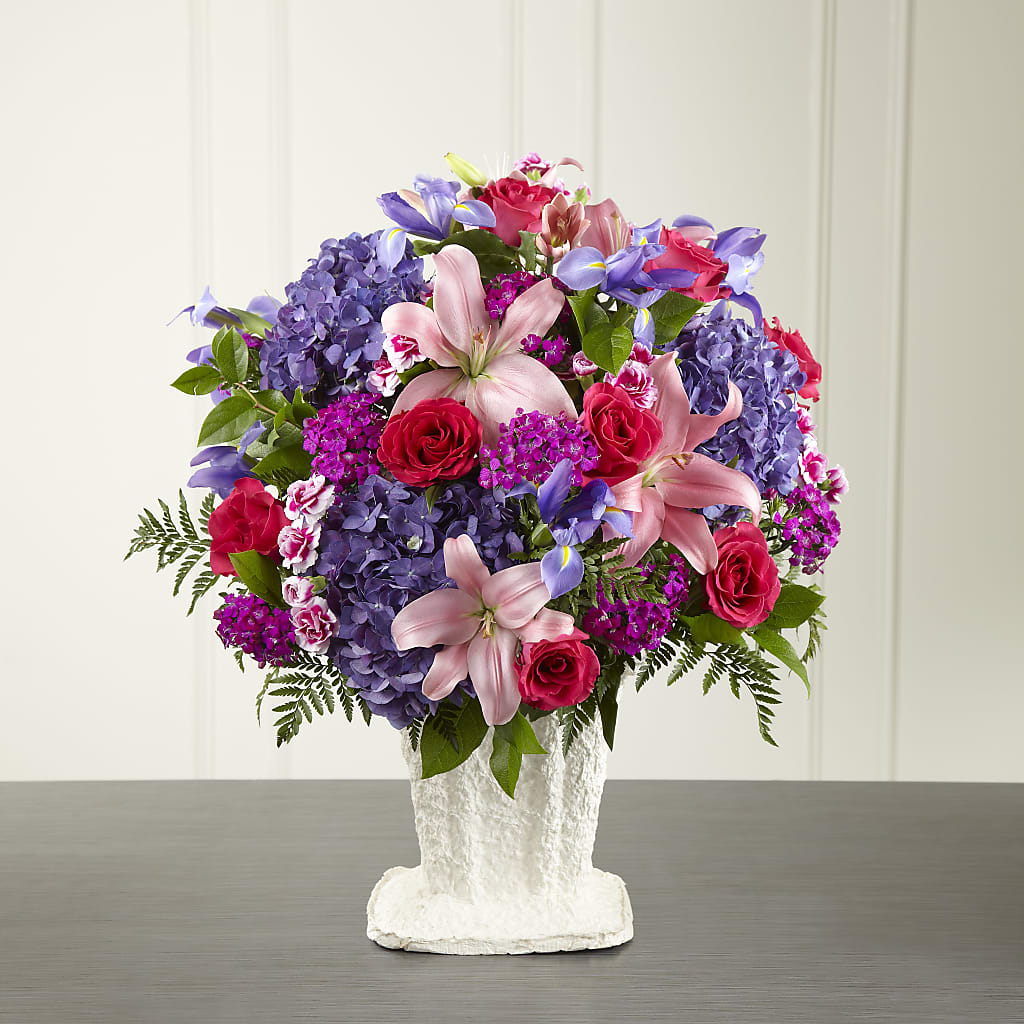 We Fondly Remember Arrangement – Rhodes Family Price Chopper, Branson MO