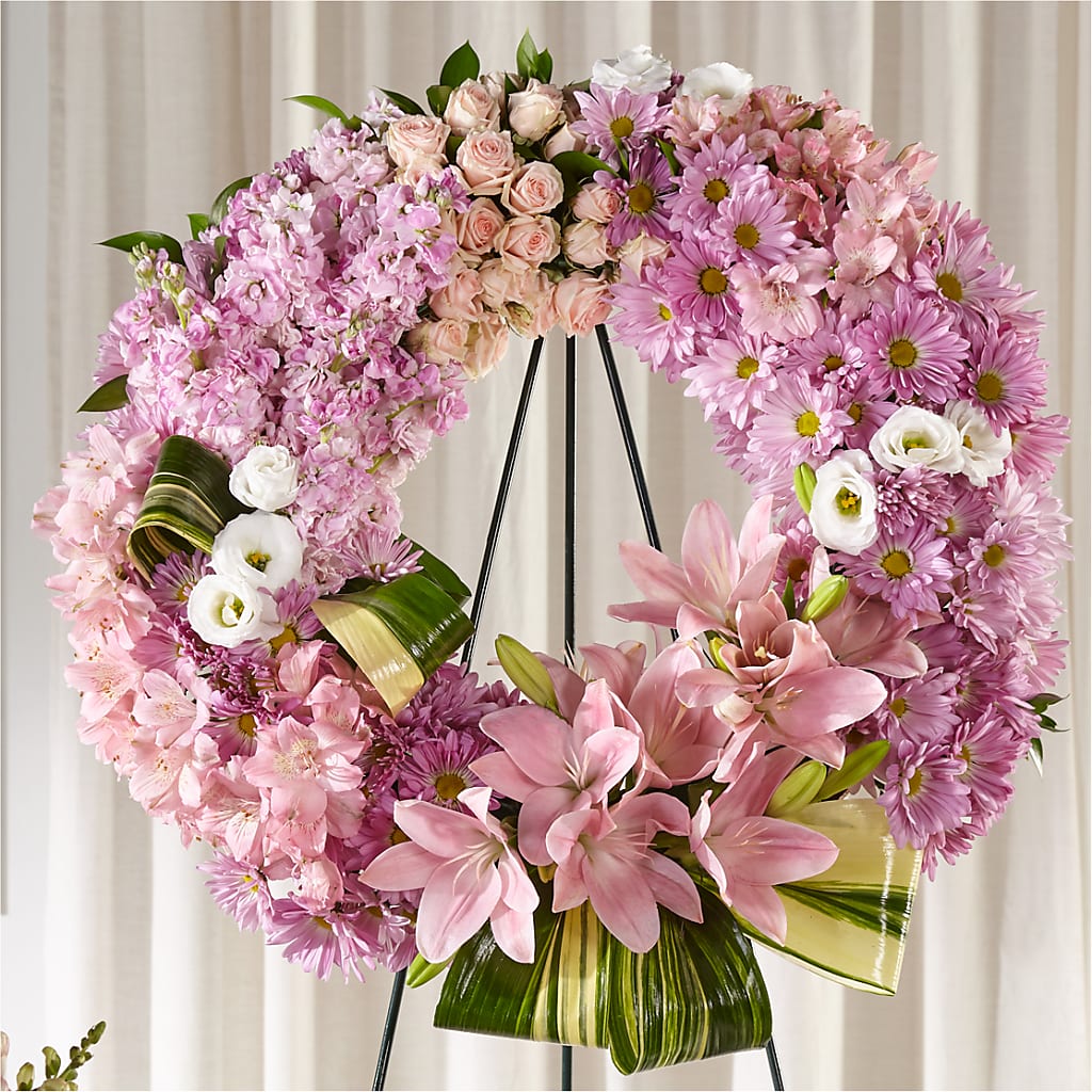 Gift of Warmth Wreath – Rhodes Family Price Chopper, Branson MO