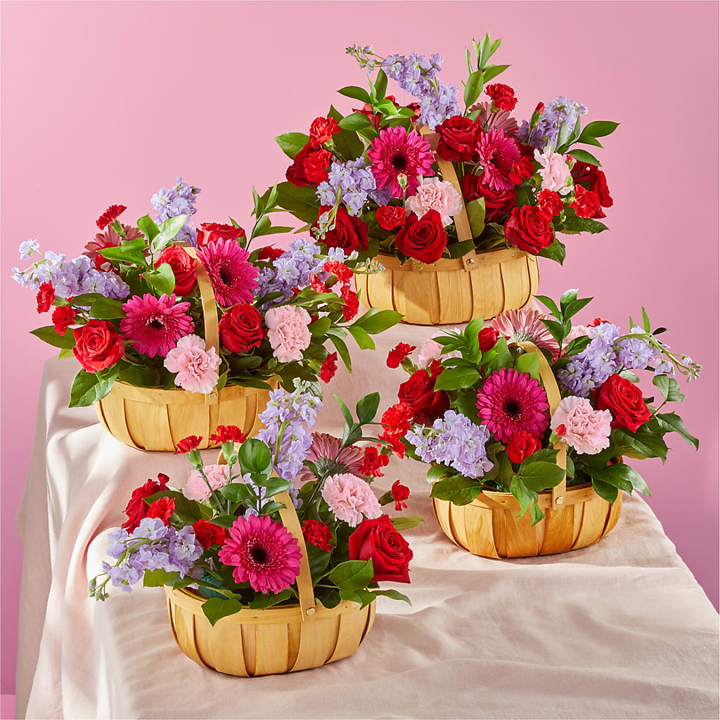 Pink Picnic Basket – Rhodes Family Price Chopper, Branson MO