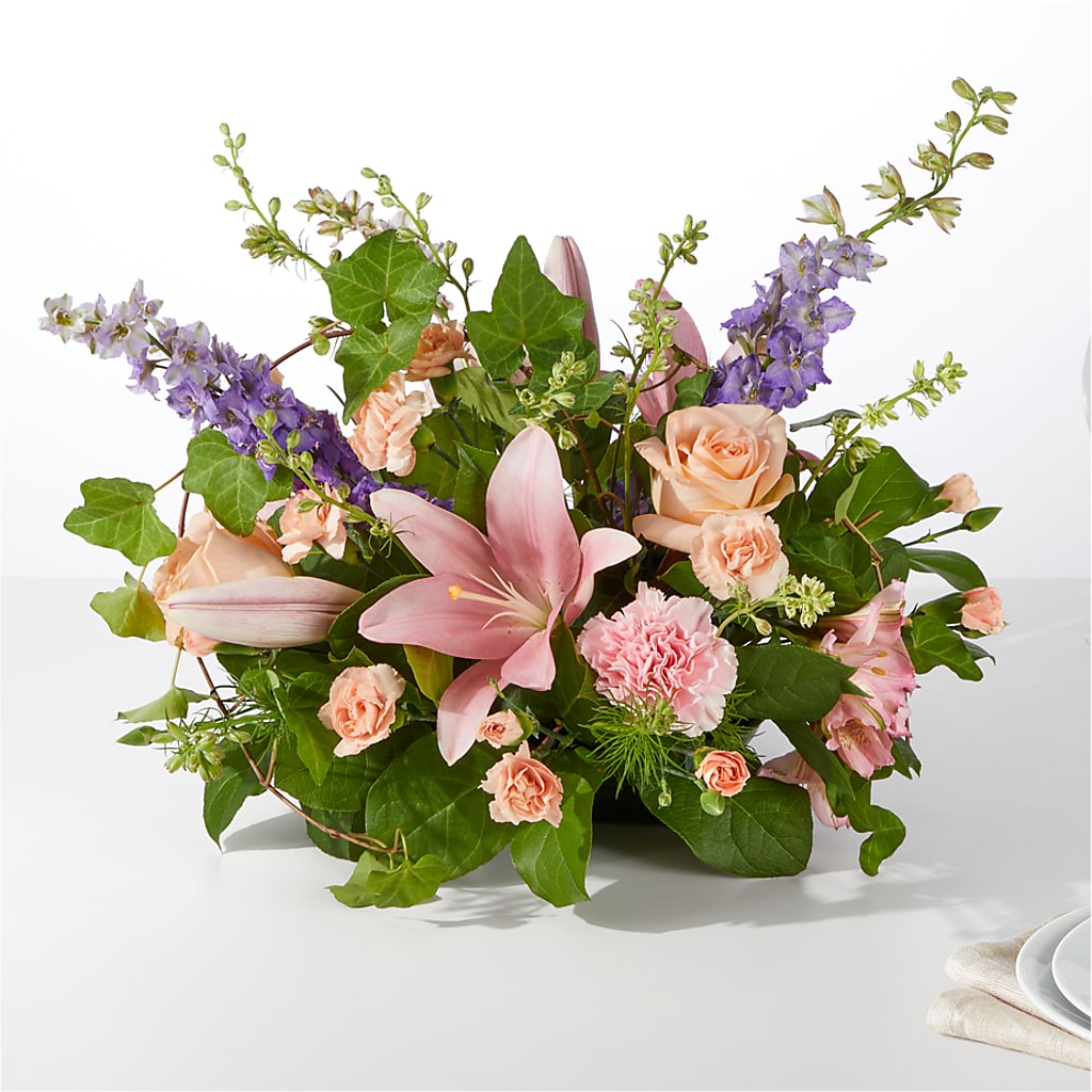 Blossom Time Centerpiece – Rhodes Family Price Chopper, Branson MO