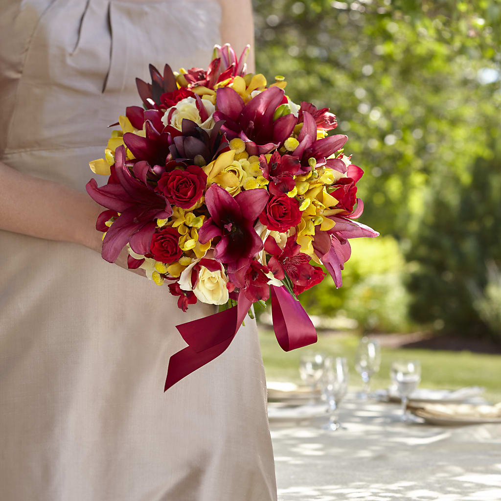 Sunningdale Bouquet – Rhodes Family Price Chopper, Branson MO