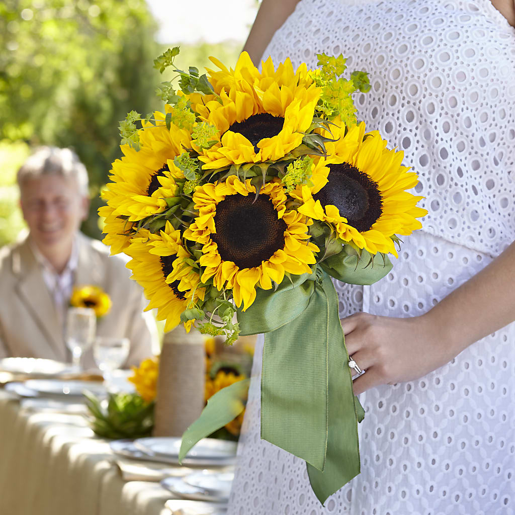 Free Spirit Bouquet – Rhodes Family Price Chopper, Branson MO