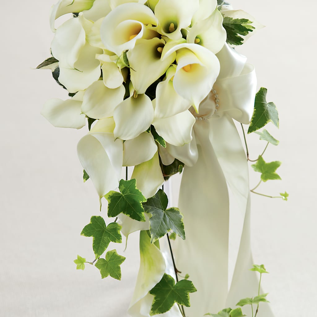 White Chapel Bouquet – Rhodes Family Price Chopper, Branson MO