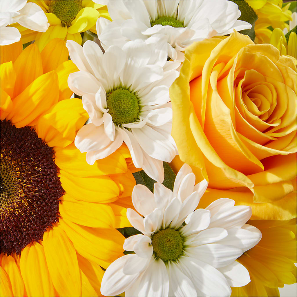 Be Happy Bouquet –  Rhodes Family Price Chopper, Branson MO