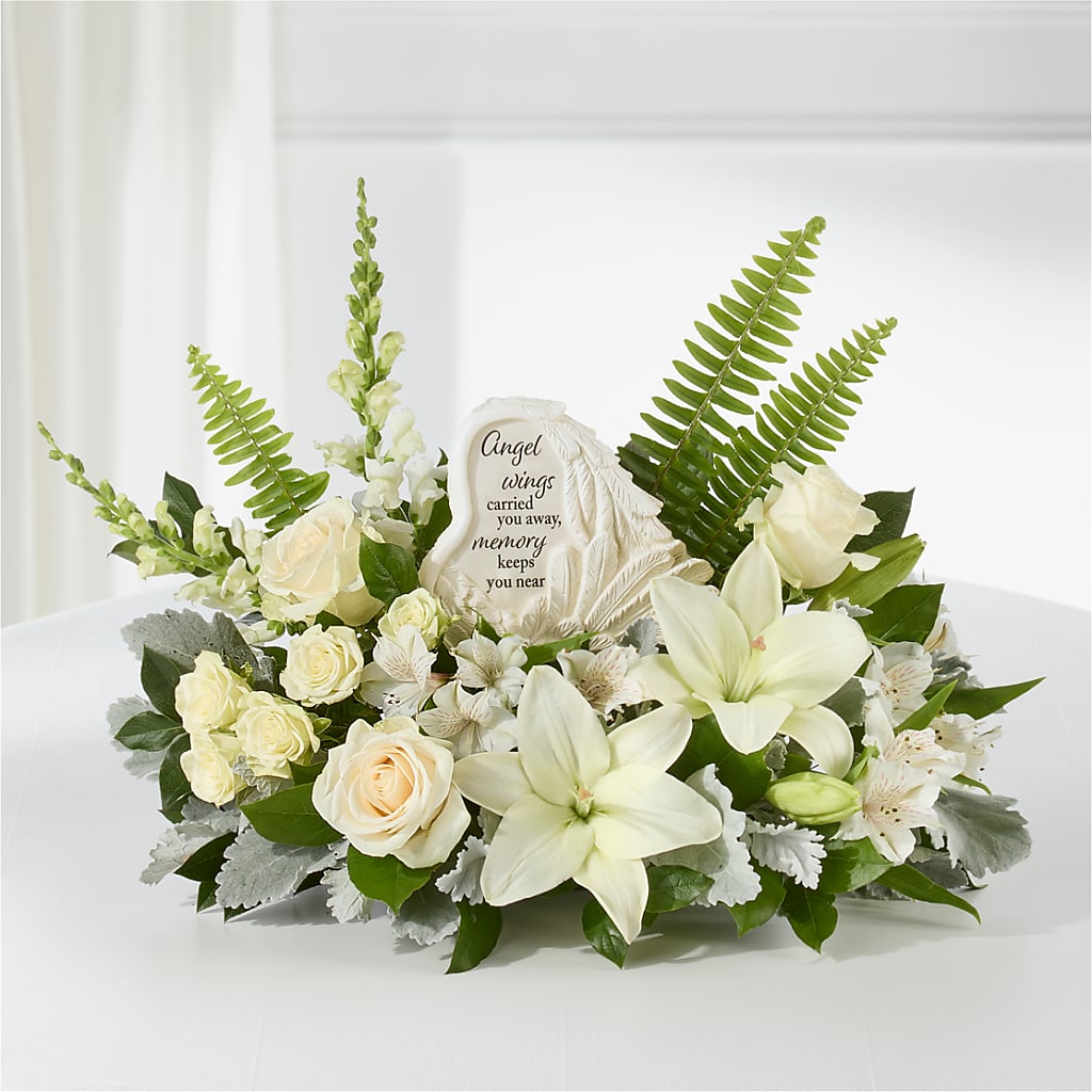 Holding You Close Arrangement –  Rhodes Family Price Chopper, Branson MO