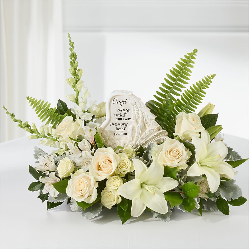 Holding You Close Arrangement –  Rhodes Family Price Chopper, Branson MO