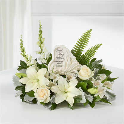 Holding You Close Arrangement –  Rhodes Family Price Chopper, Branson MO