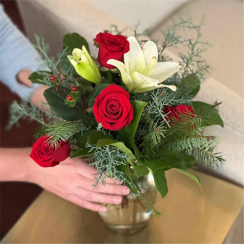 Glittering Lights Bouquet –  Rhodes Family Price Chopper, Branson MO