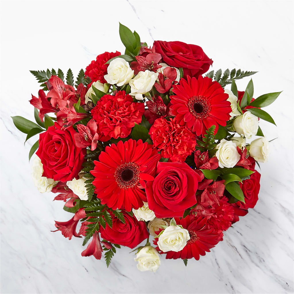 Hearts Embrace Bouquet –  Rhodes Family Price Chopper, Branson MO
