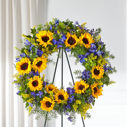 Bright Rays Wreath –  Rhodes Family Price Chopper, Branson MO