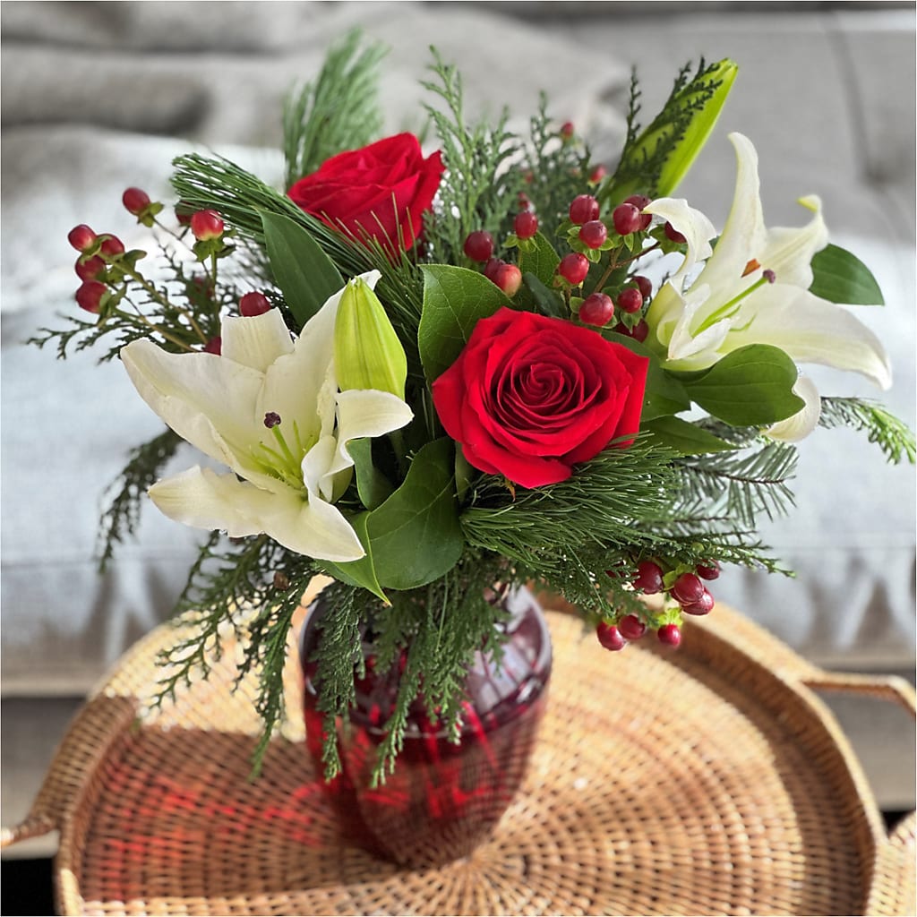 Evergreen Delight Bouquet –  Rhodes Family Price Chopper, Branson MO