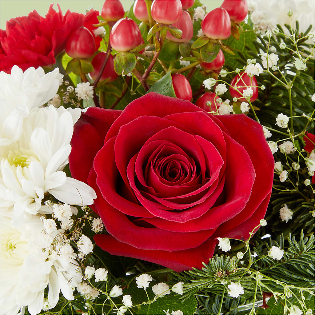 Chance of Flurries Bouquet –  Rhodes Family Price Chopper, Branson MO