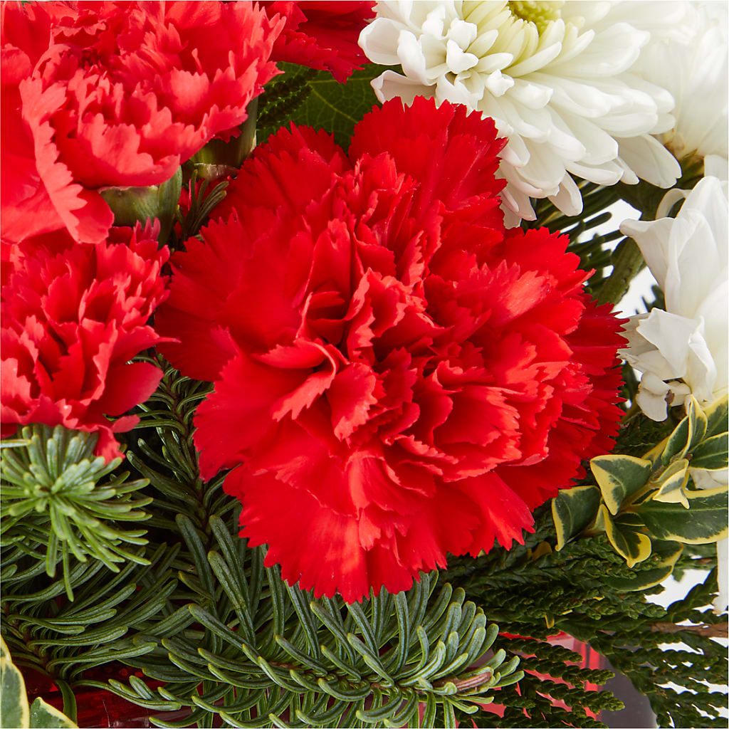 Christmas Market Bouquet –  Rhodes Family Price Chopper, Branson MO