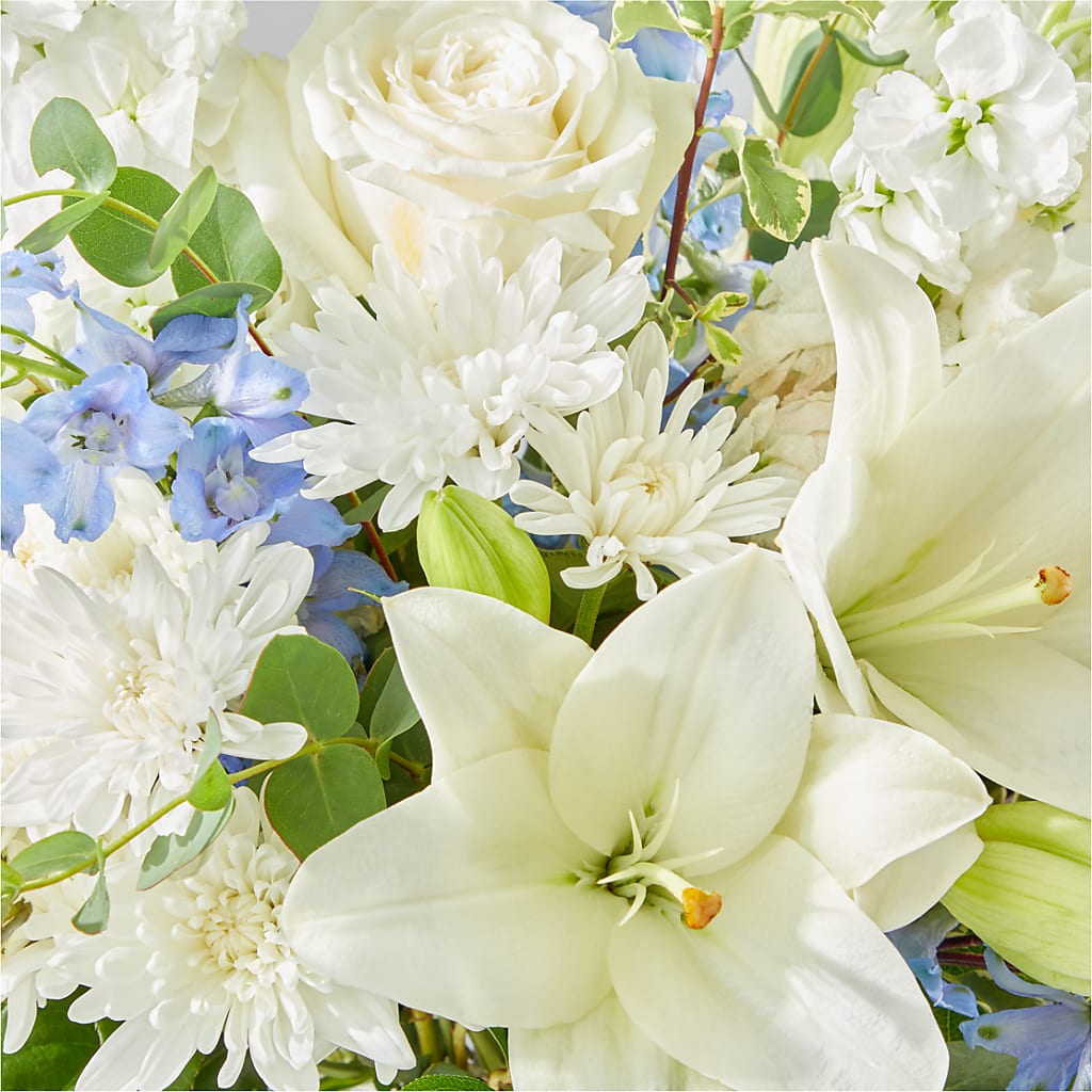 Peace of Mind Bouquet –  Rhodes Family Price Chopper, Branson MO