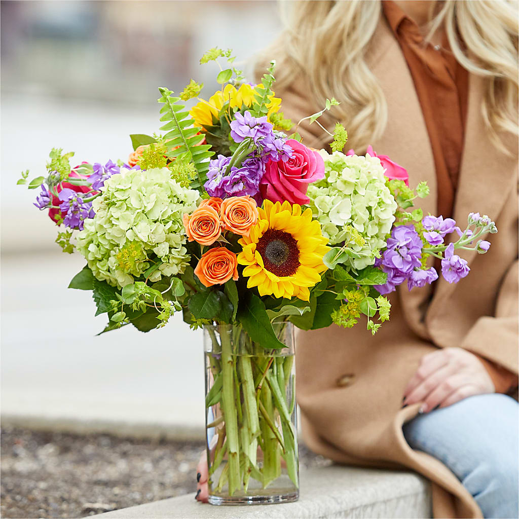 Vibrant Greetings Bouquet –  Rhodes Family Price Chopper, Branson MO
