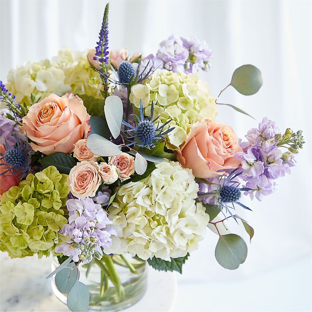 Porch Swing Bouquet –  Rhodes Family Price Chopper, Branson MO