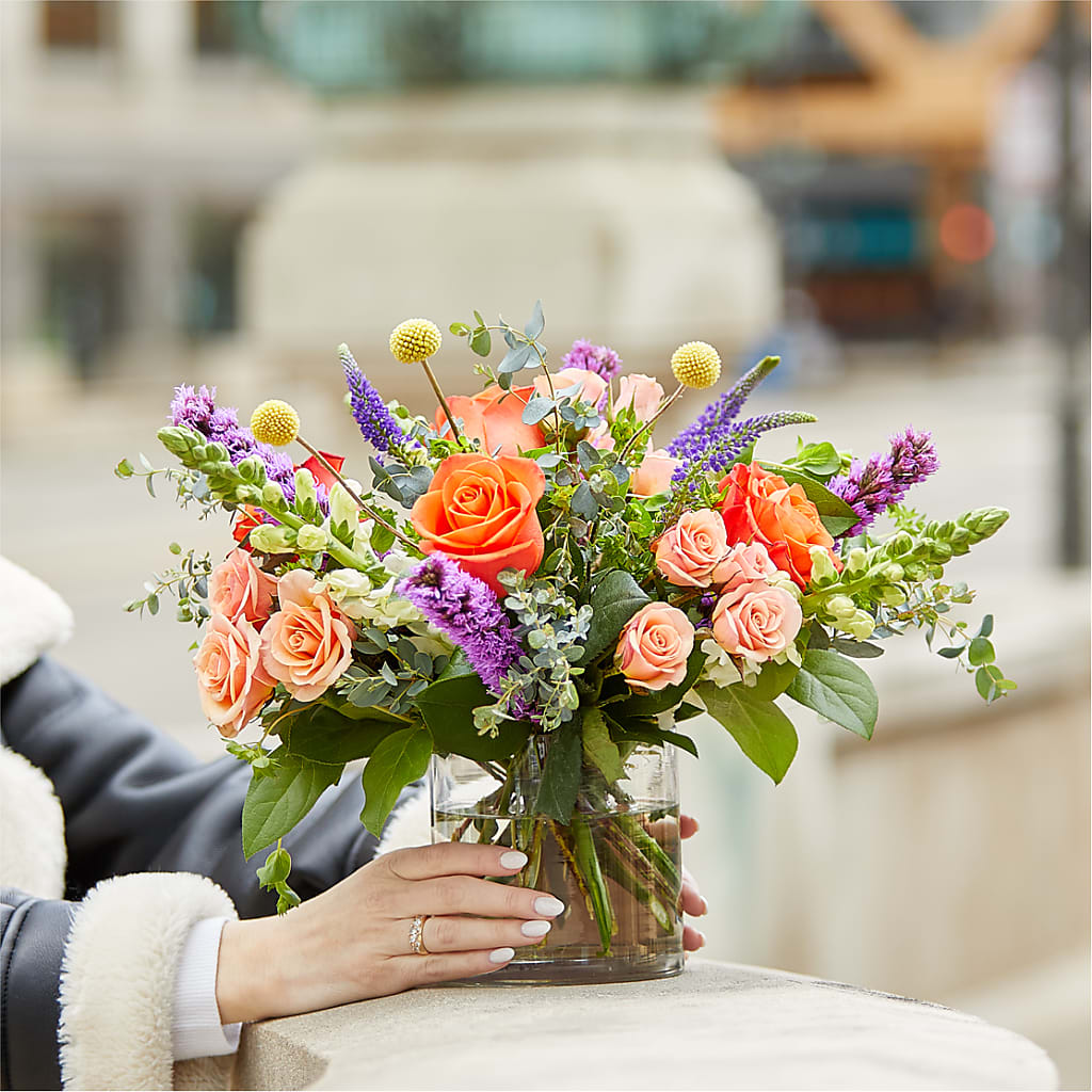 The Standout Bouquet –  Rhodes Family Price Chopper, Branson MO