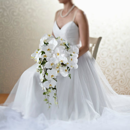 Classic White Bouquet –  Rhodes Family Price Chopper, Branson MO
